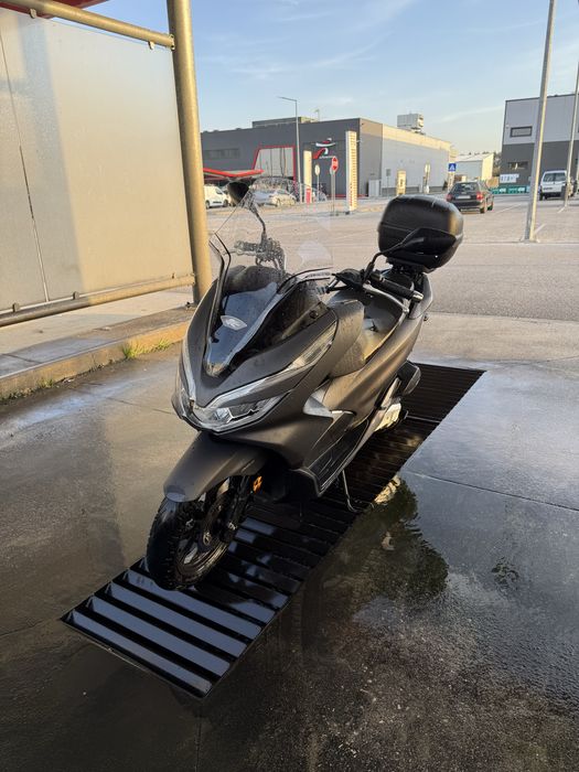 Honda pcx 125 como nova ano 2018 com 12.000km
