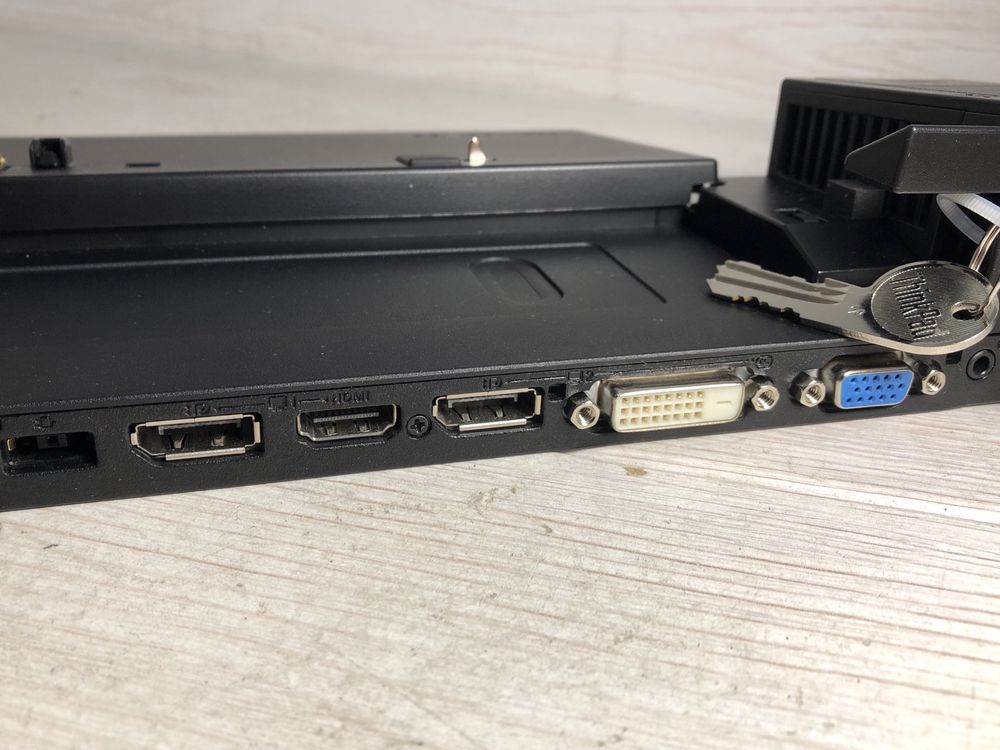 Док-станція Lenovo ThinkPad Ultra Dock 40A2 –  відмінний стан
