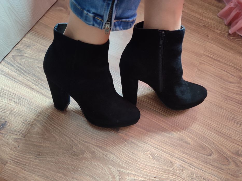 Демисезонні черевички 36 розміру