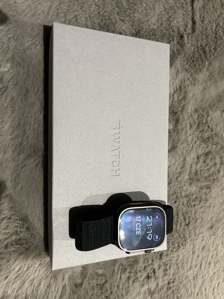 Apple Watch Ultra 2 Black Titanium