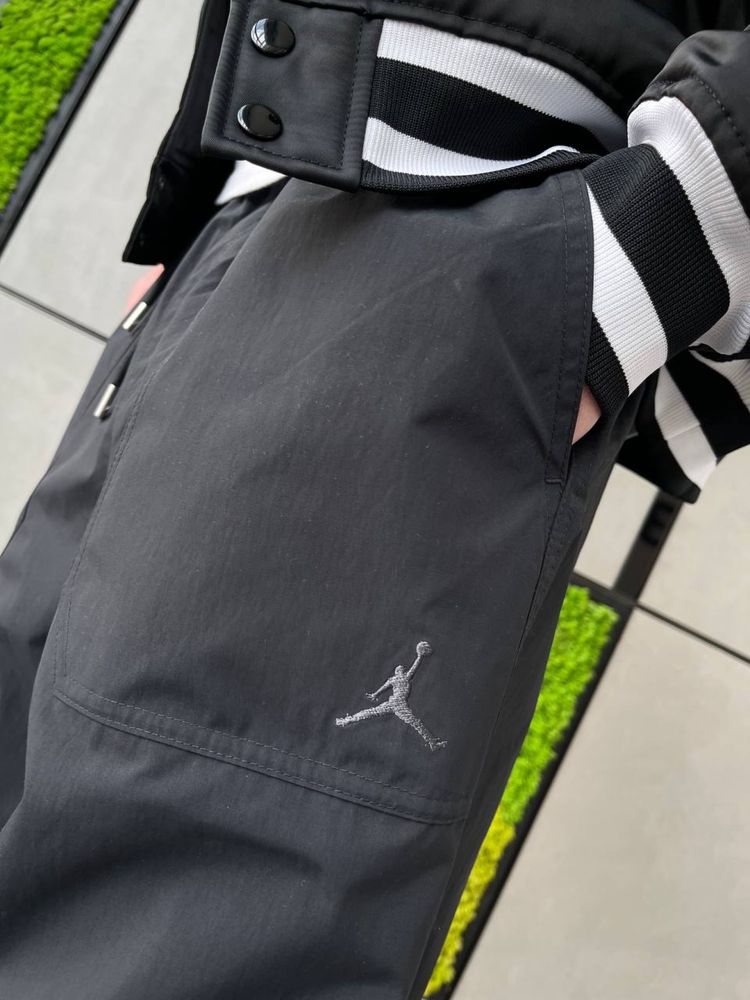 Чоловічі штани Jordan Ess Stmt Wvn Pant