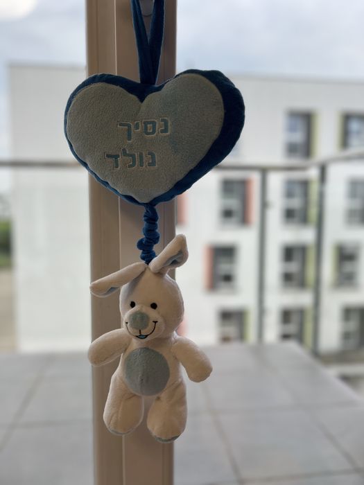 Zabawka-zając do łóżeczka, muzyczna stan idealny!