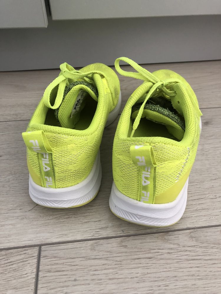 Buty sportowe damskie Fila 39