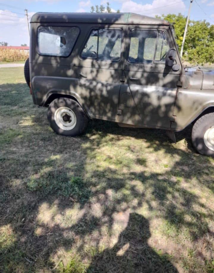 Автомобіль Уаз 469