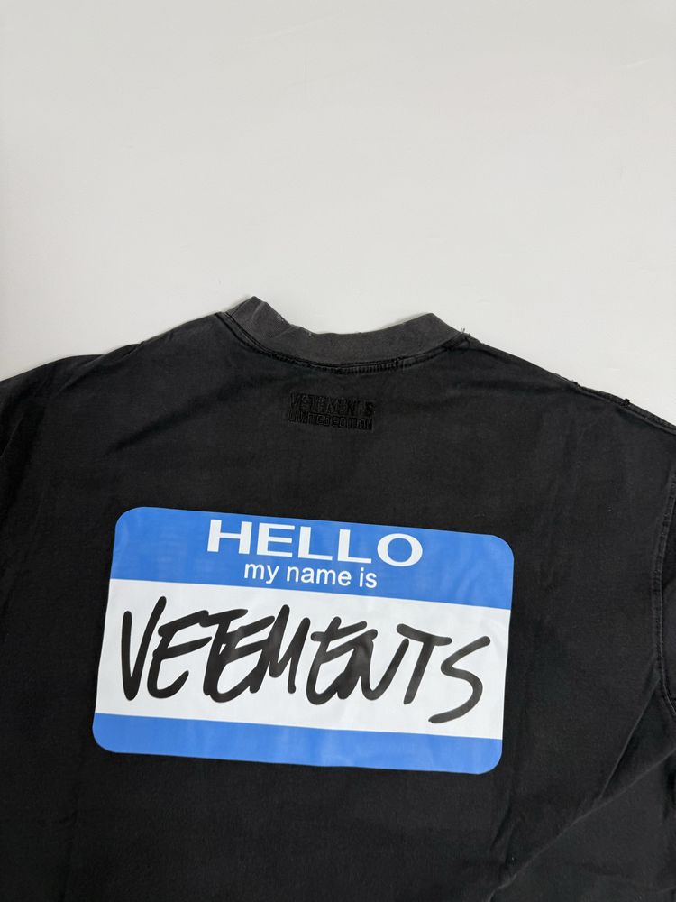 футболка Vetements Hello My name is