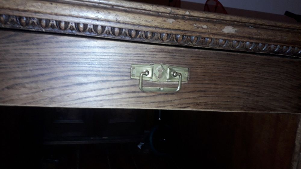 biurko drewniane stare