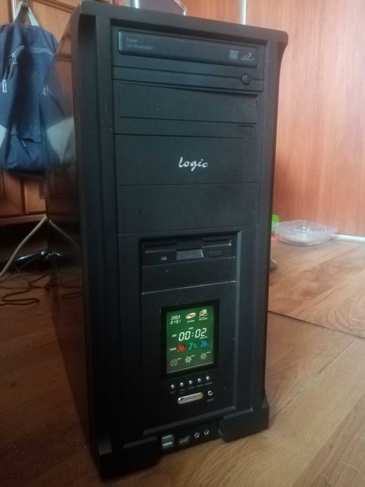 Komputer ATHLON II X4 _ 640 / DDR3 _ 8 GB / 500 GB  // TaNiO