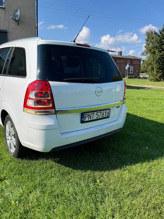 Opel Zafira lift 2009r 2.2 direct/gaz/automat/7 osób/260tys. przebiegu