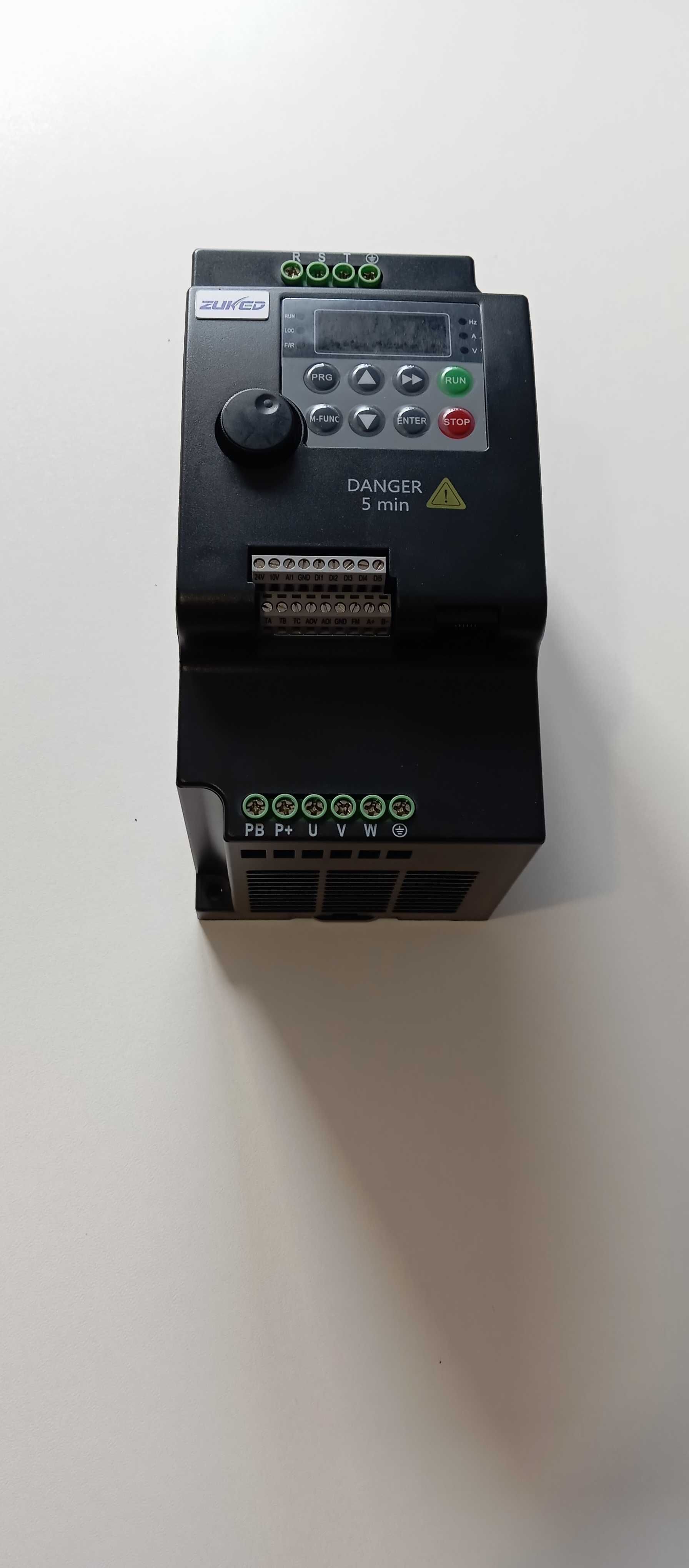 Частотник 4 кВт 380-380