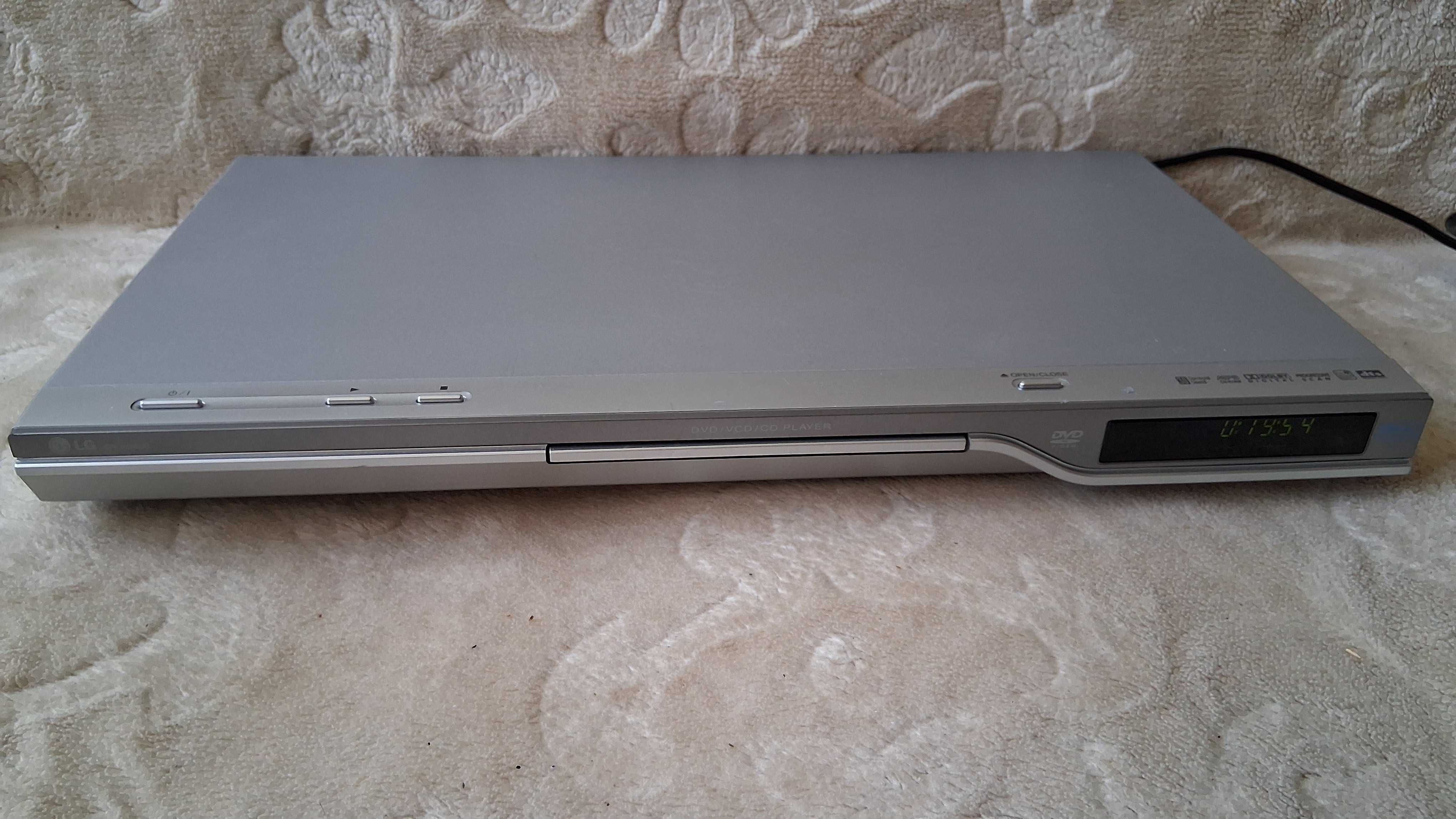 Odtwarzacz DVD LG DVX 9800 + przewód