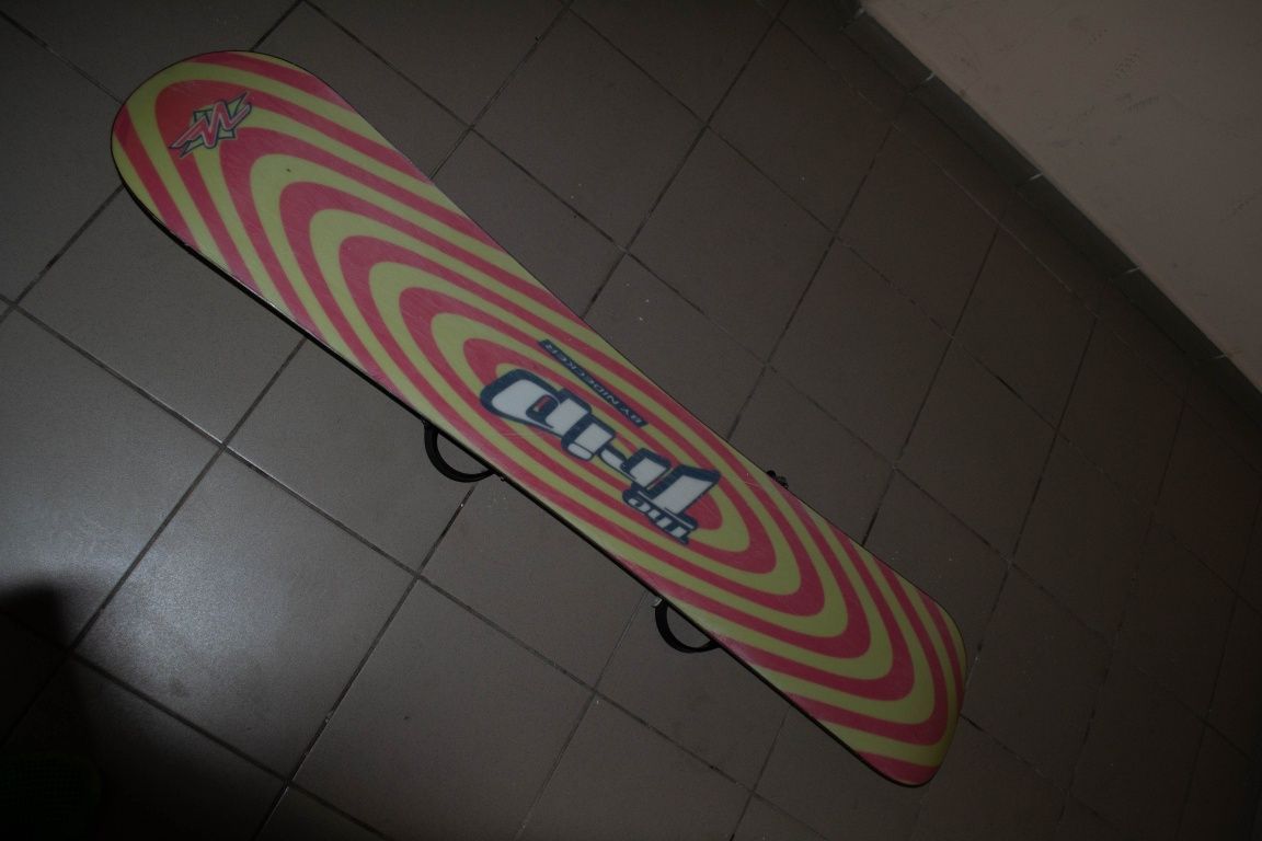 Продам сноуборд Trip Nidecker
