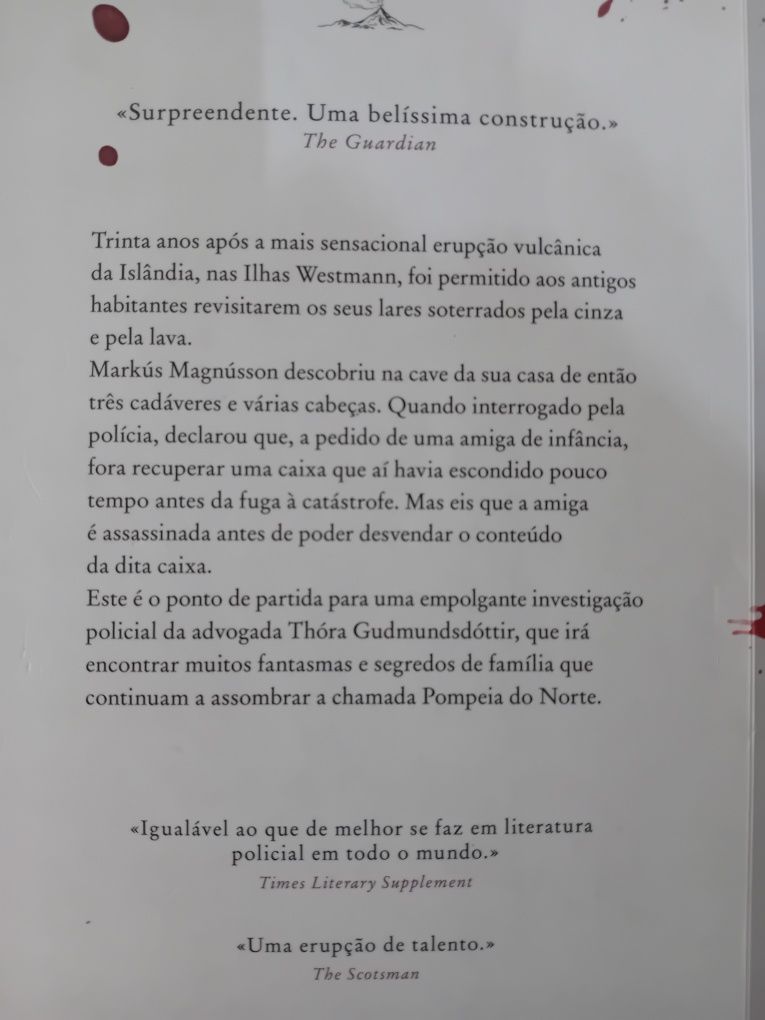 Cinza e Poeira .