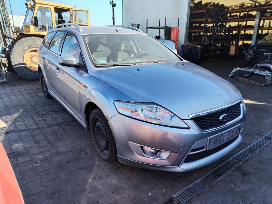 Klapa bagażnika drzwi zderzak przód ford mondeo MK4 kombi 76
