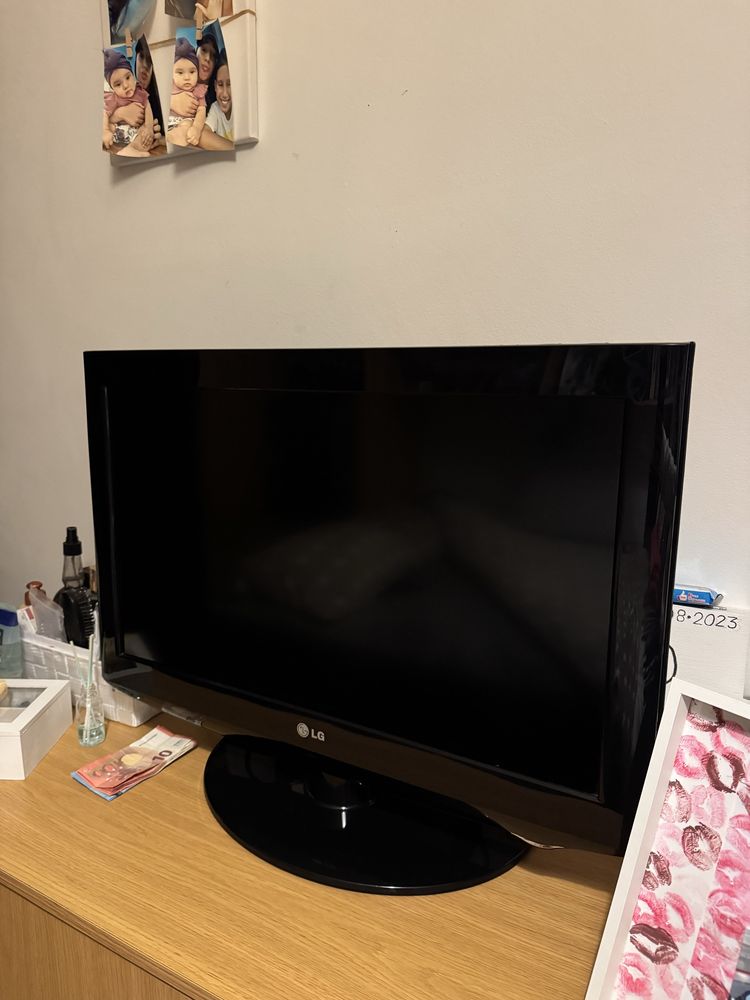 Televidao LG 27'' - 68 cm