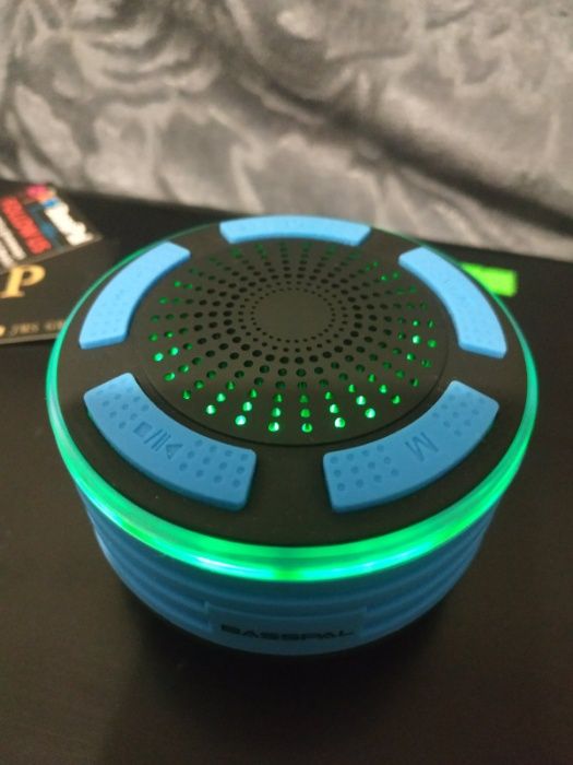 Блютуз колонка,FM Radio,фм радіо,на присосці,водозахисна, Bluetooth