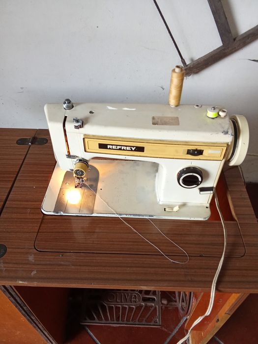 Máquina de costura.