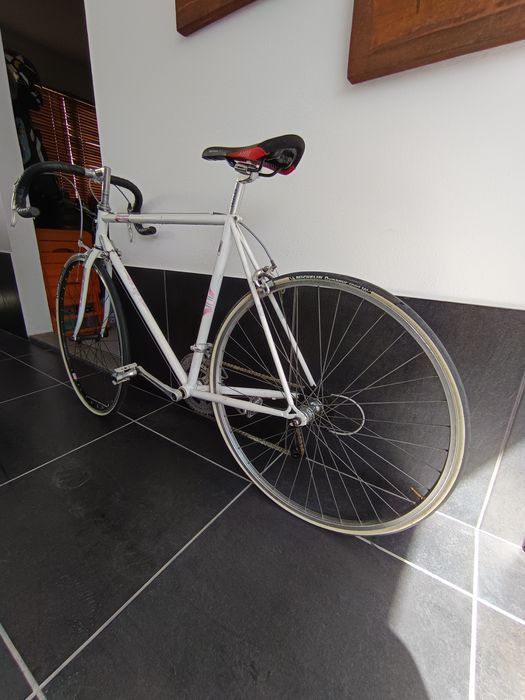 Bicicleta de Estrada Antiga –  Excelente Estado