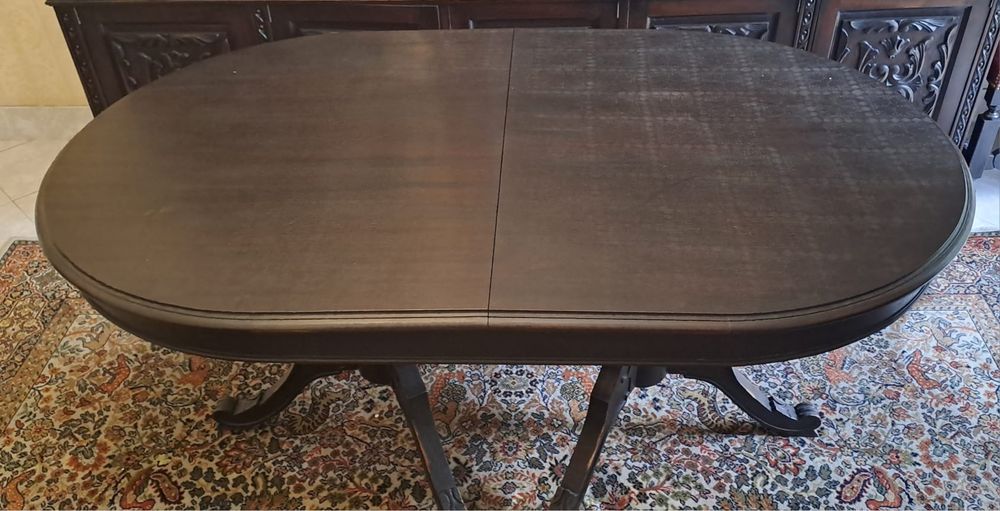 Conjunto de sala de jantar: mesa + movel + 8 cadeiras
