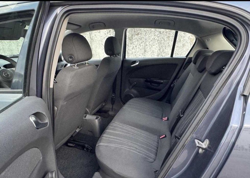 Carro Opel corsa