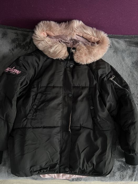 Жіноча курточка