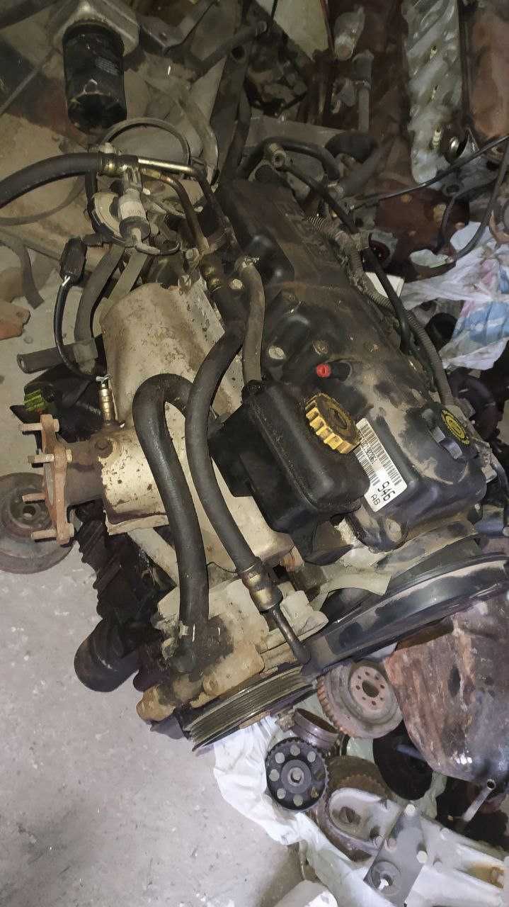 Dodge Stratus Chrysler 2,0 Chrysler Voyager ,Civic ,accord
