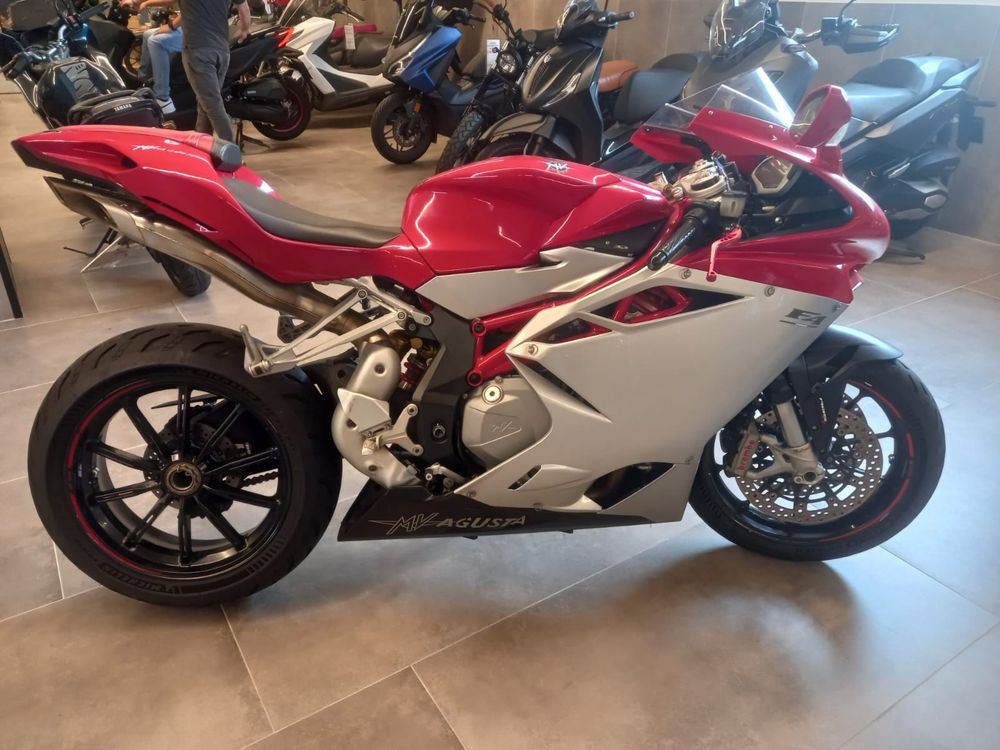 MV Agusta F4