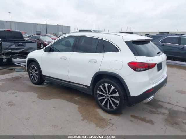 MERCEDES-BENZ GLA 250 4matic 2022 !