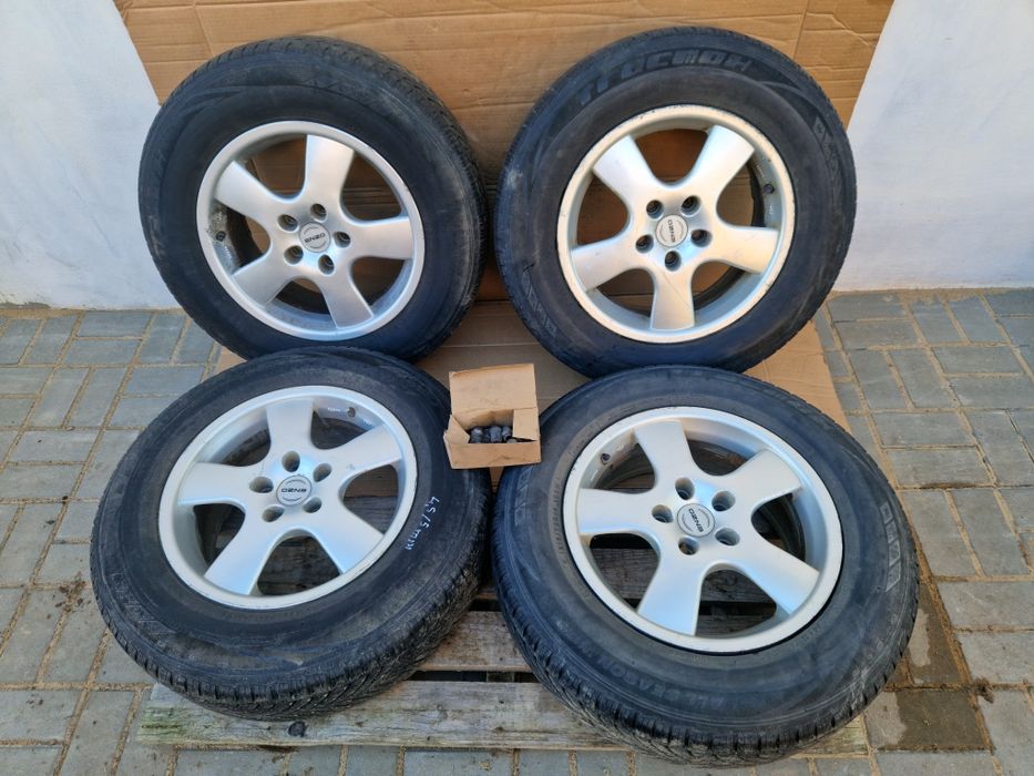 Koła wielosezonowe 16" felgi aluminiowe 215/70R16 5x114.3 Freelander I