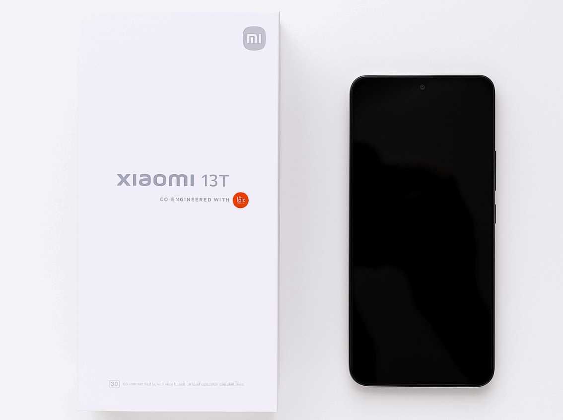 Telemóvel Xiaomi 13T com factura de Novembro 2023