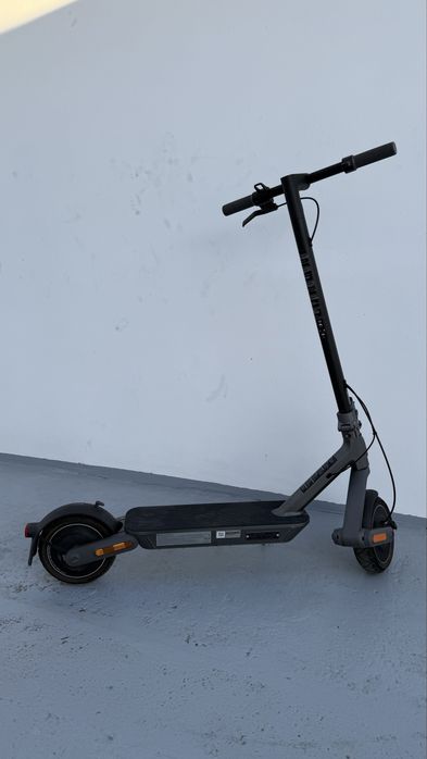Trotinete Xiaomi 4 Ultra - Como Nova