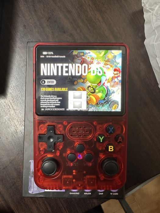 Consola portatil com jogos