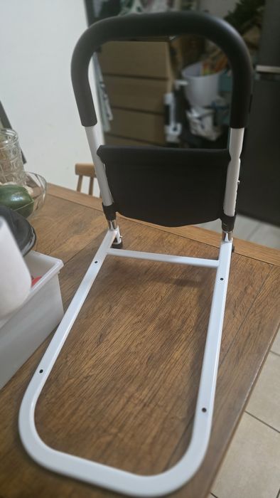 Regulowana porecz do łóżka, antyposlizgowa, solidna