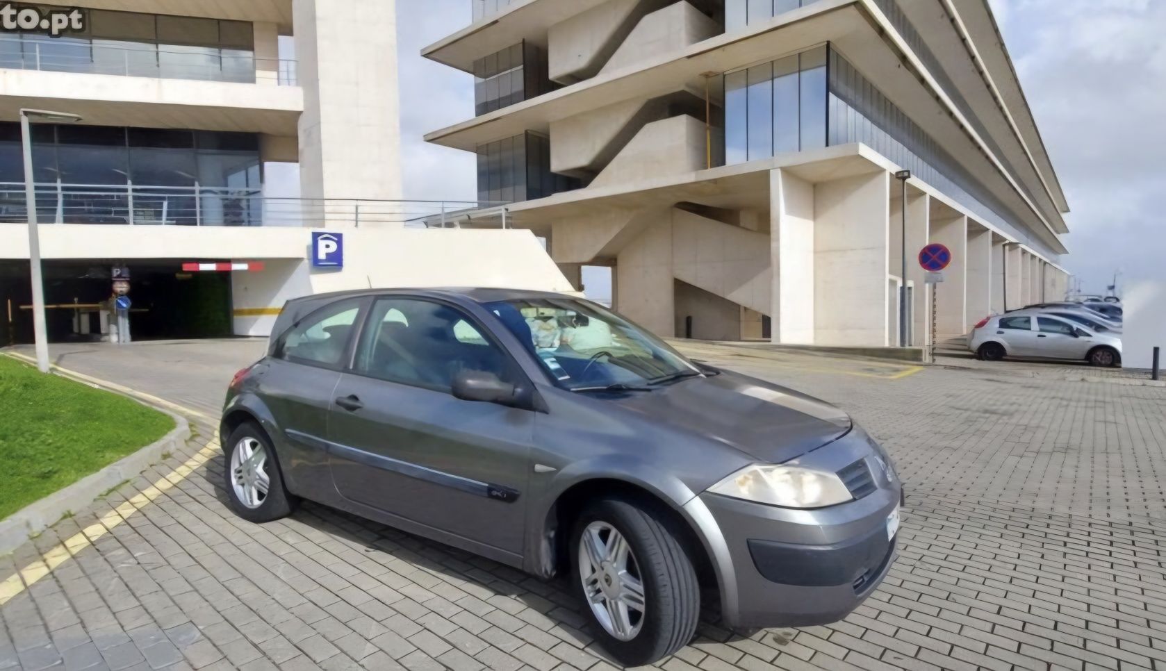Renault megane 1.5 dci 5 lug.