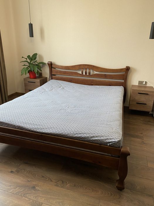 Ліжко дерево    160*200