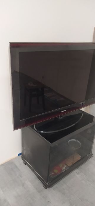 Samsung tv 40 cali z szafką