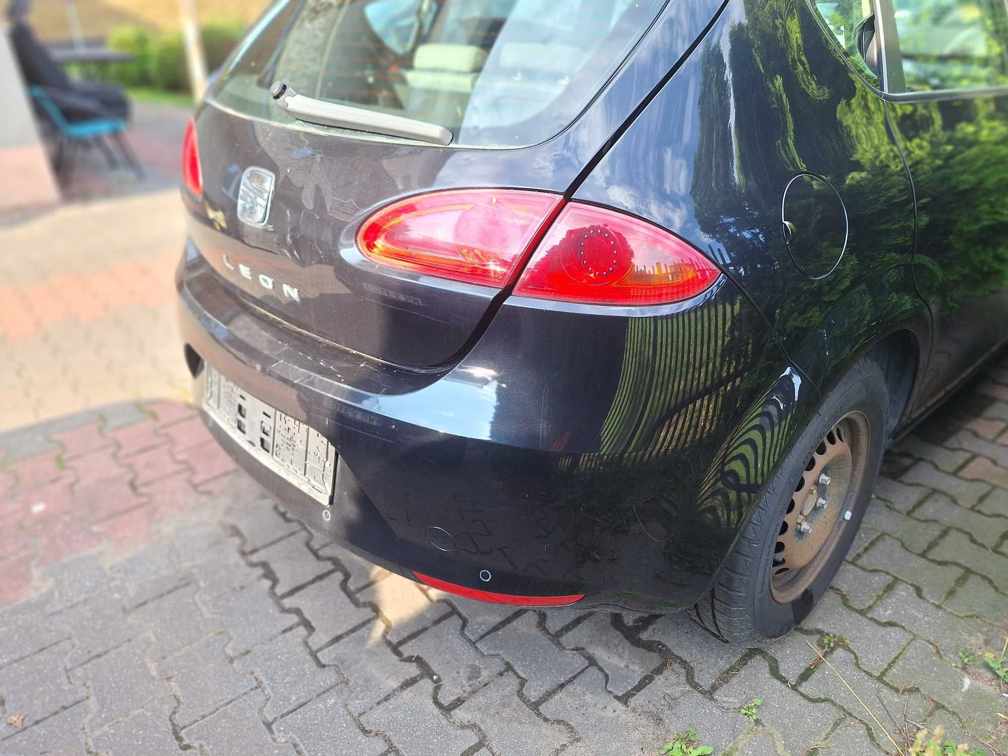 Seat Leon II lampy tylne w błotnik i klapę OE