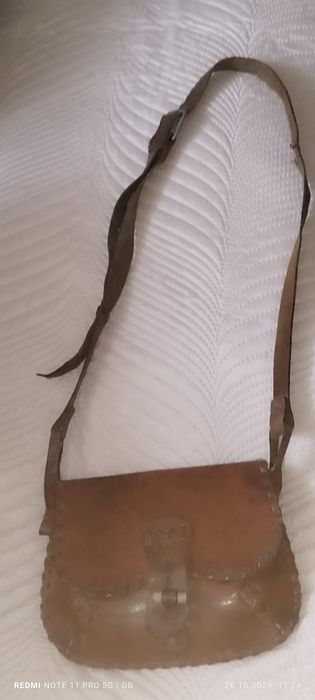 Sprzedam starą torebkę z prawdziwej skóry własnoręcznie robioną