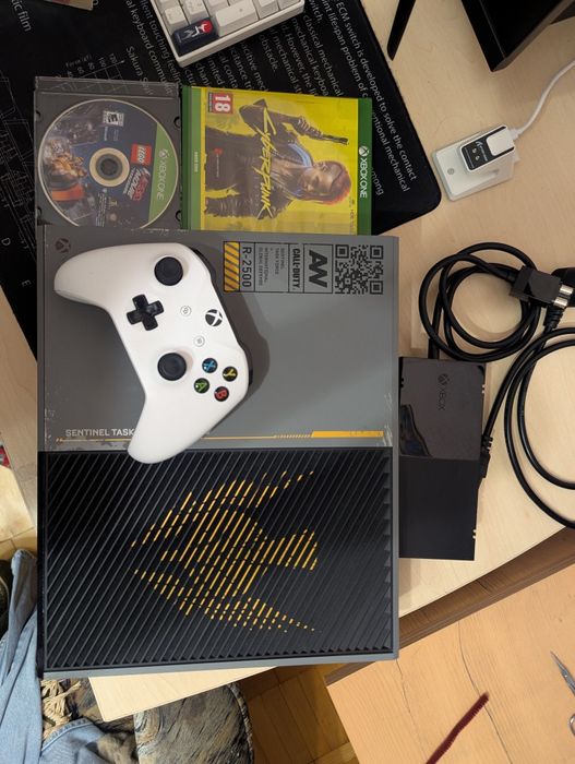 Продам Xbox One Fat + гра