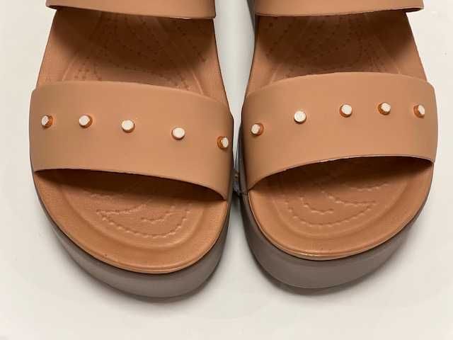 Босоніжки Crocs Brooklyn Low Wedge, W7, W9, W10