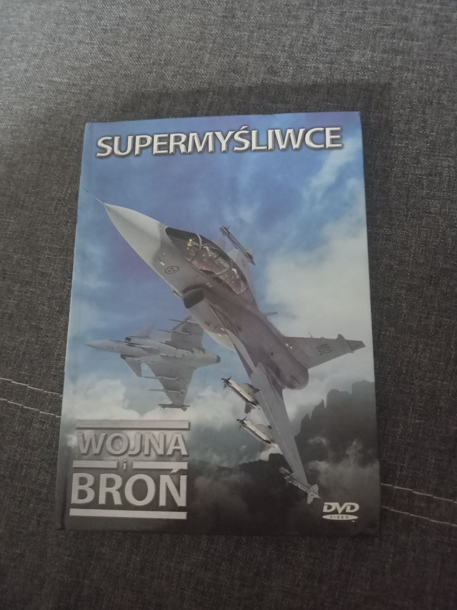 Super myśliwce wojna i broń film na dvd