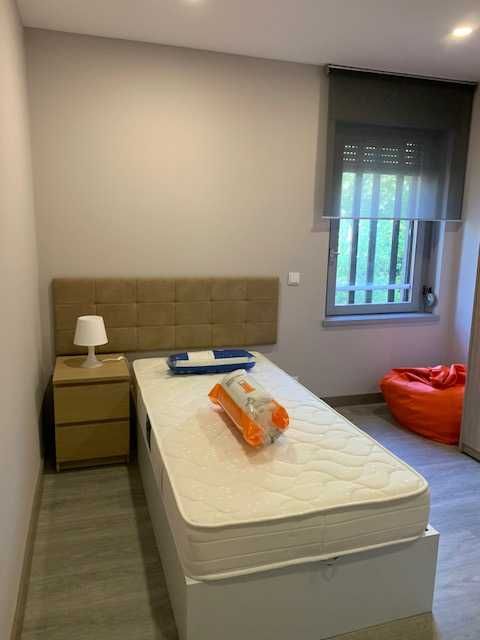 QUARTO INDIVIDUAL PARA ESTUDANTE A 50 MTs do ISEP