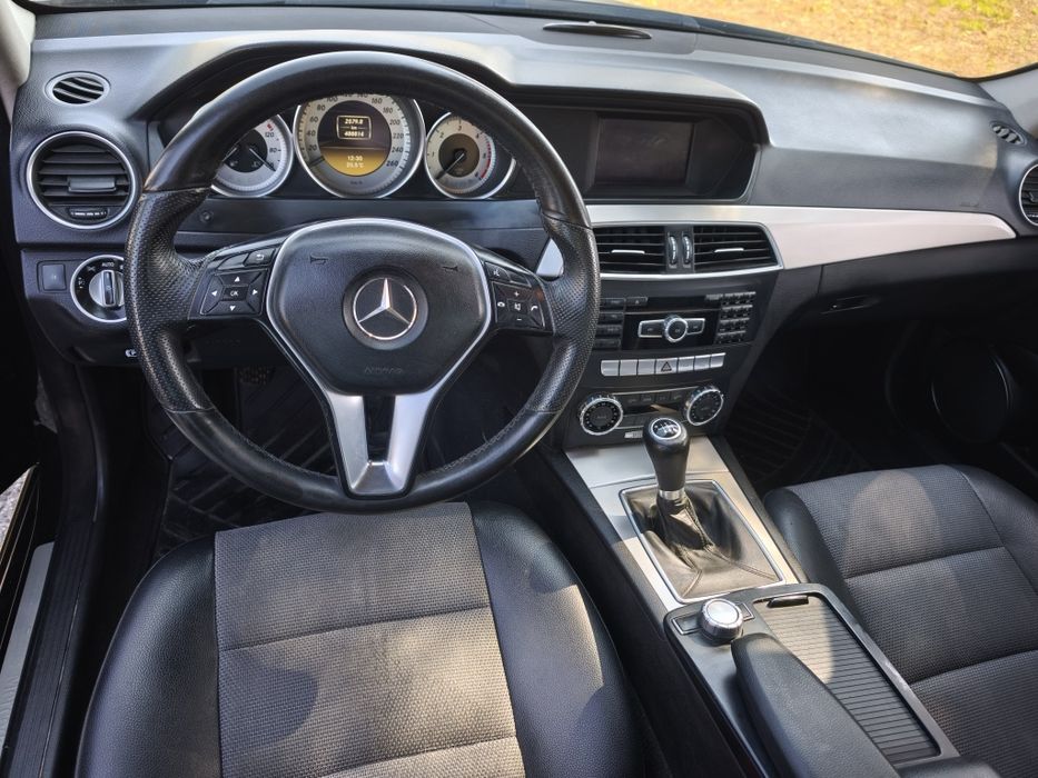 Mercedes-Benz c220 170cv 2012