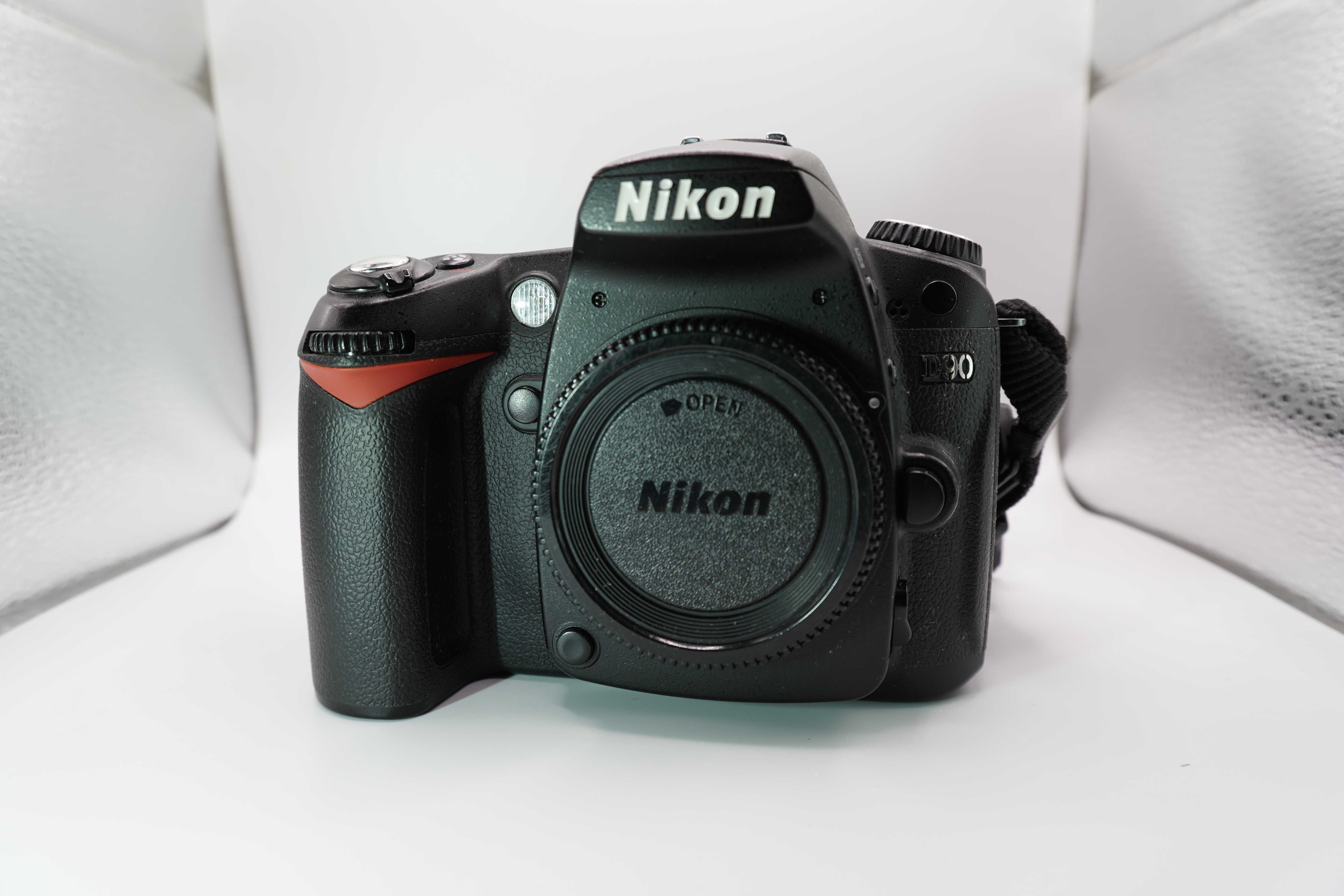 Nikon D90 body niski przebieg