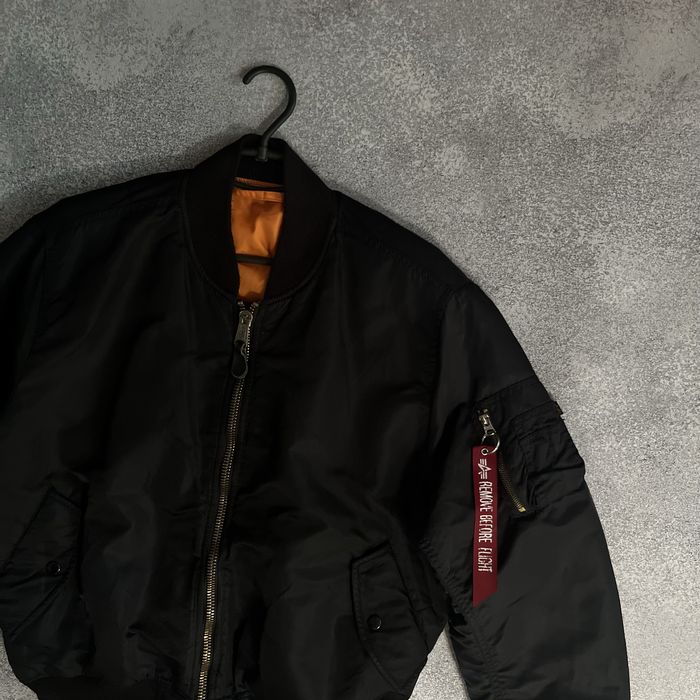 Нейлоновий бомбер ALPHA INDUSTRIES оригінальна чоловіча куртка АЛЬФА