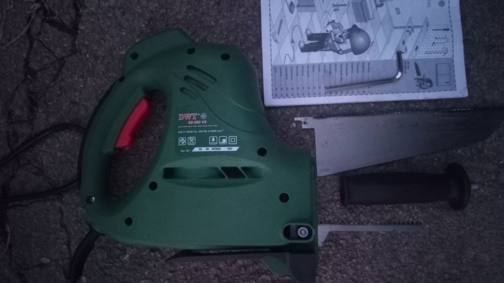 Продам сабельную пилу ( два в одном - и действует как электролобзик )