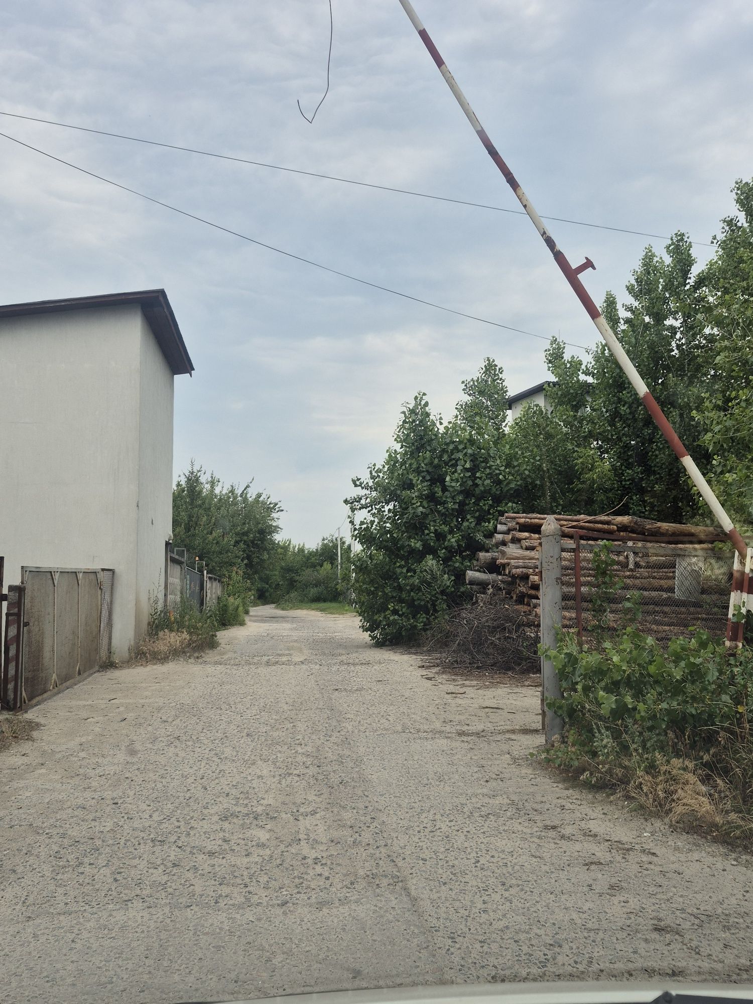 Продам гараж м.Вишгород КООП"Автомобіліст".