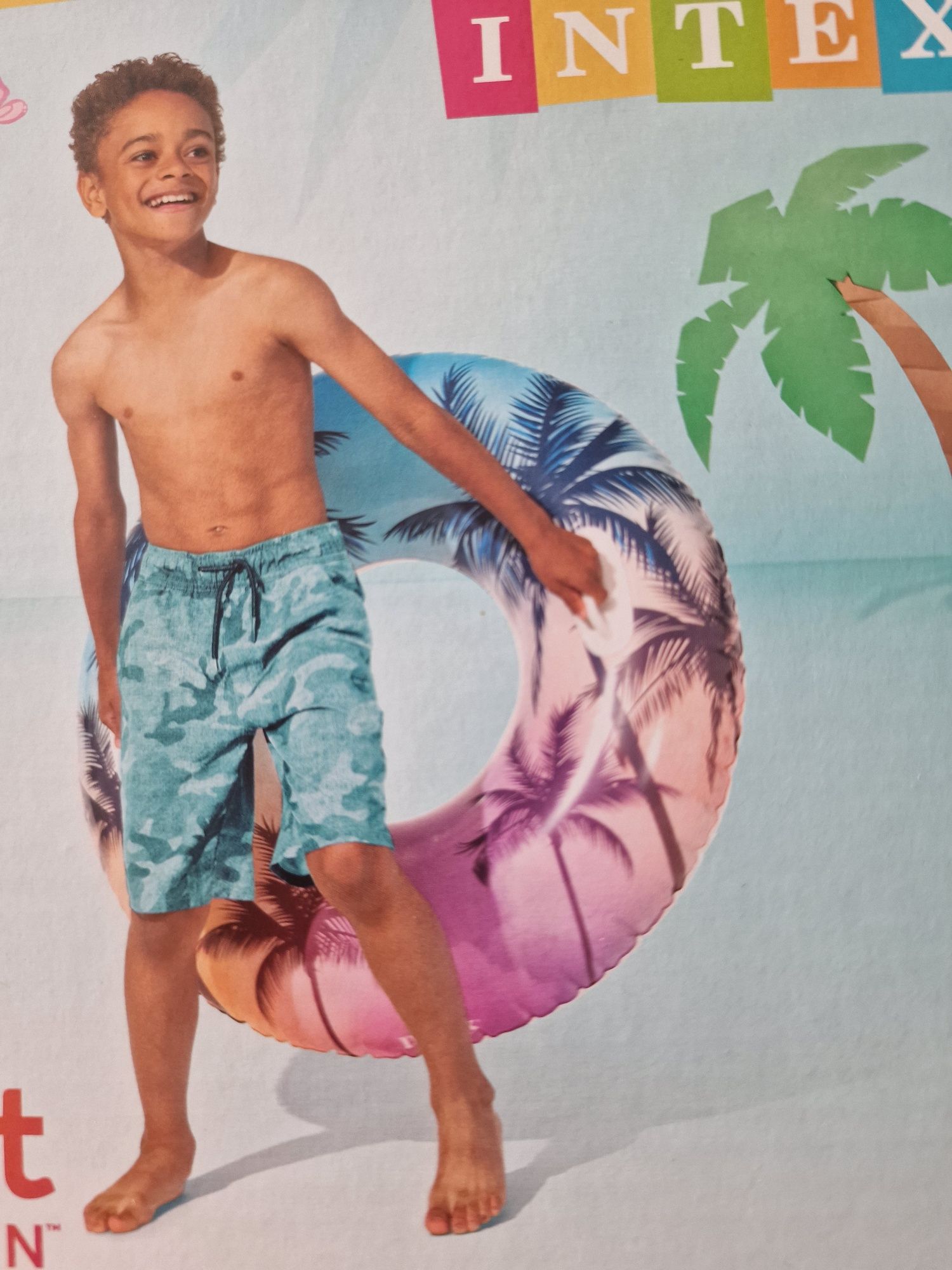 Dmuchane koło do pływania o średnicy 97 cm z uchwytami INTEX 


Koło d