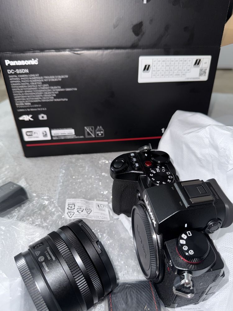 Panasonic Lumix DC-S5DN + об'єктив 18-40mm | НОВА | 4K