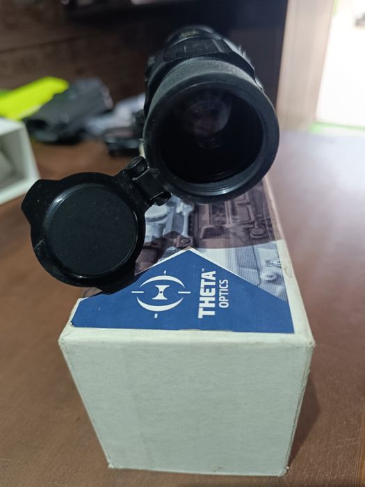 Magnifier Theta Optics