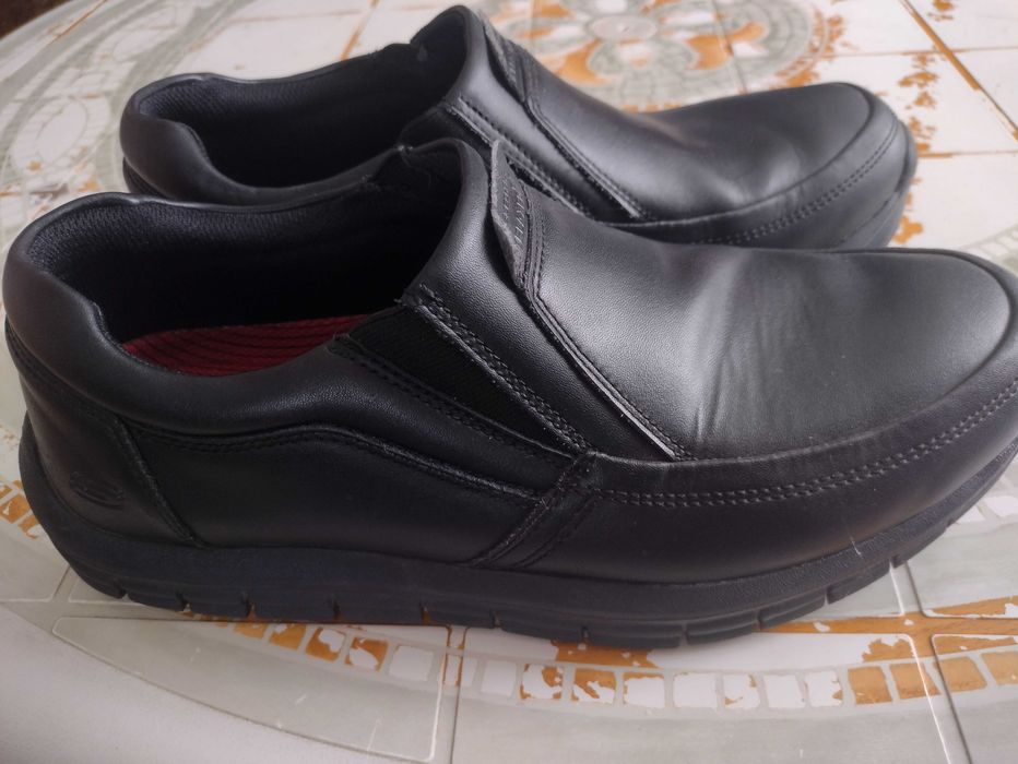 Продам туфли skechers. Relaxeb   fit